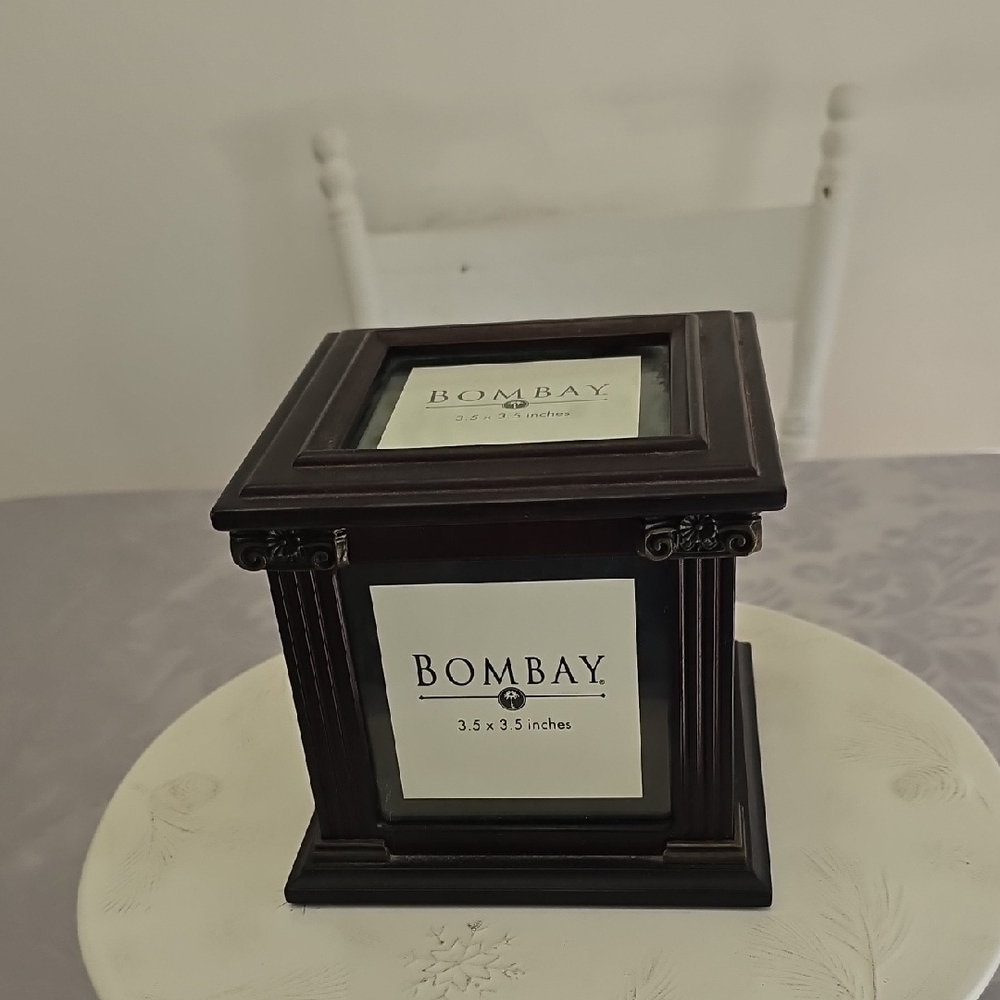 The Bombay Company Wood Keepsake  Box 5 Side Photo Frame Glass Display Y2K